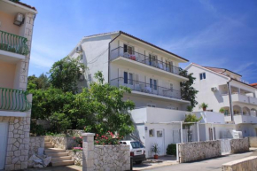 Apartments with a parking space Hvar - 4004